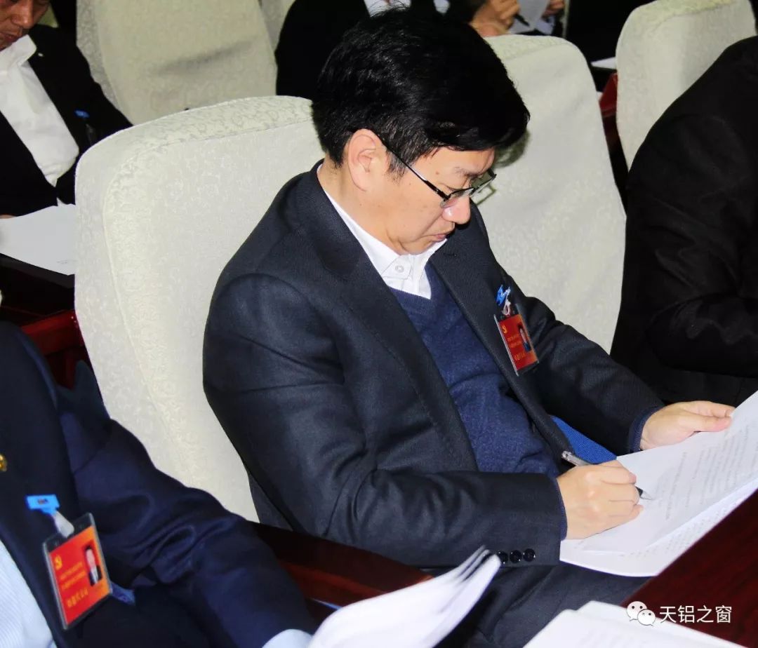 20181108144031_y2c0qw7n7i